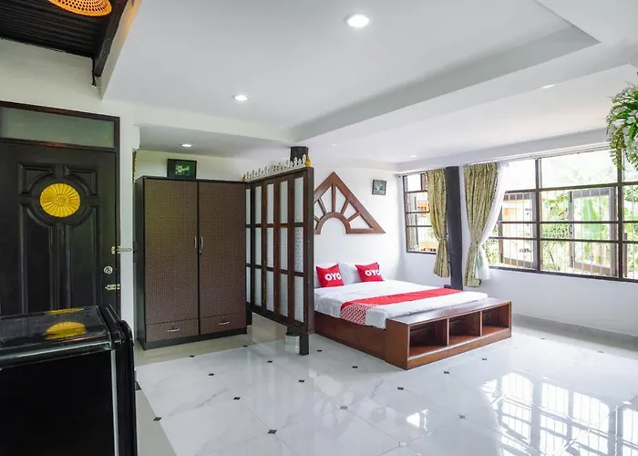 Oyo 326 Ruen Thai Mareeya Hotel 2*