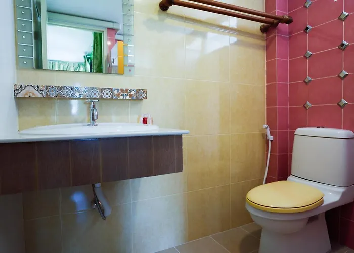 Hotel Oyo 326 Ruen Thai Mareeya