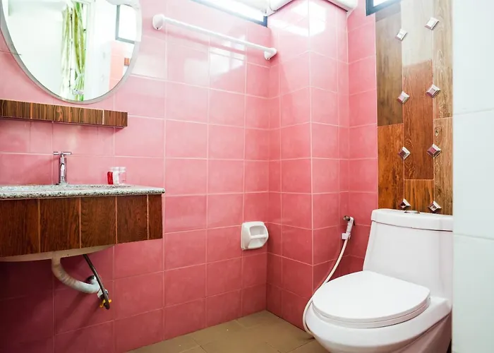Hotel Oyo 326 Ruen Thai Mareeya Bangkok