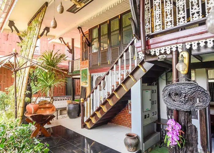 Hotel Oyo 326 Ruen Thai Mareeya 2*